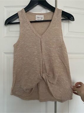 Sadie & Sage Neutral Beige Knit V-Neck Tank